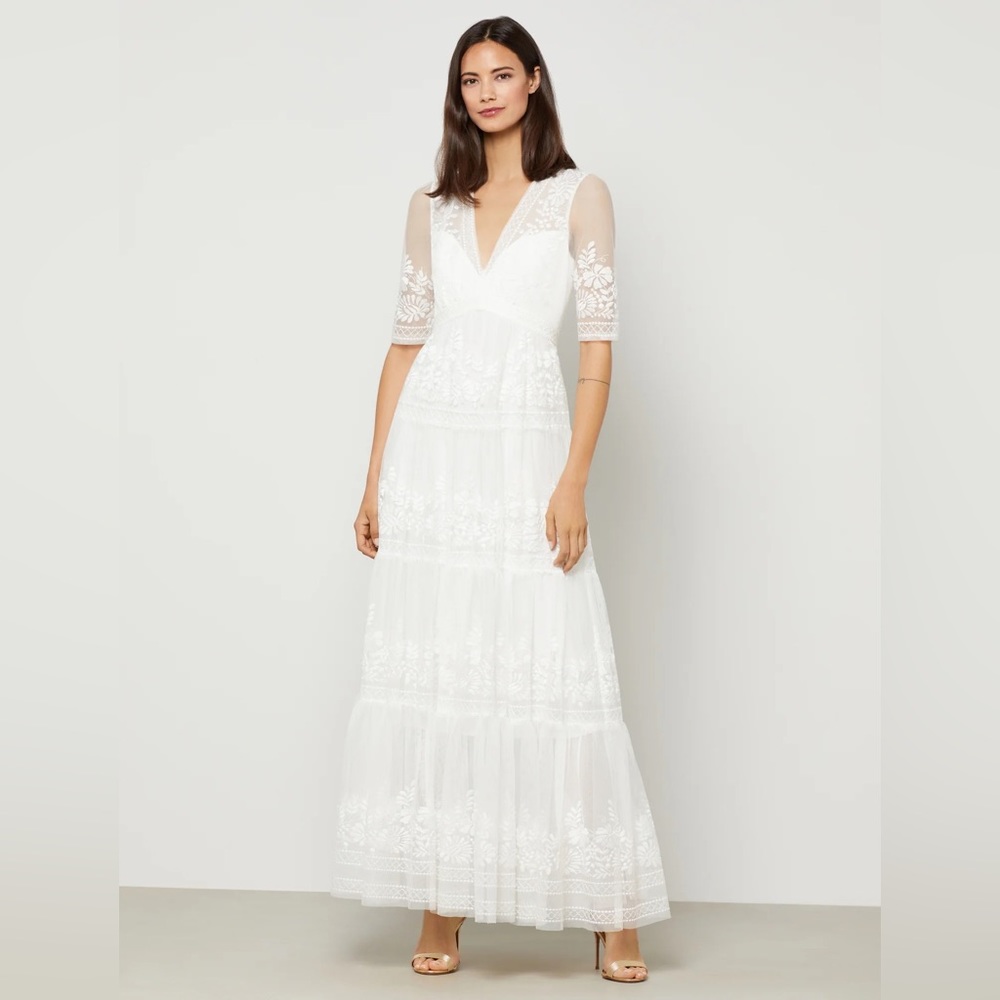 BCBG WHITE SHORT SLEEVE FLORAL EVENING GOWN